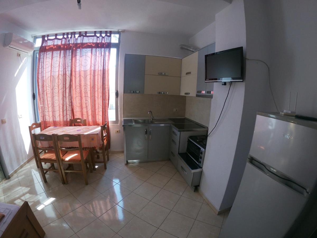 Honey Apartments Near Promenade Sarandë 외부 사진
