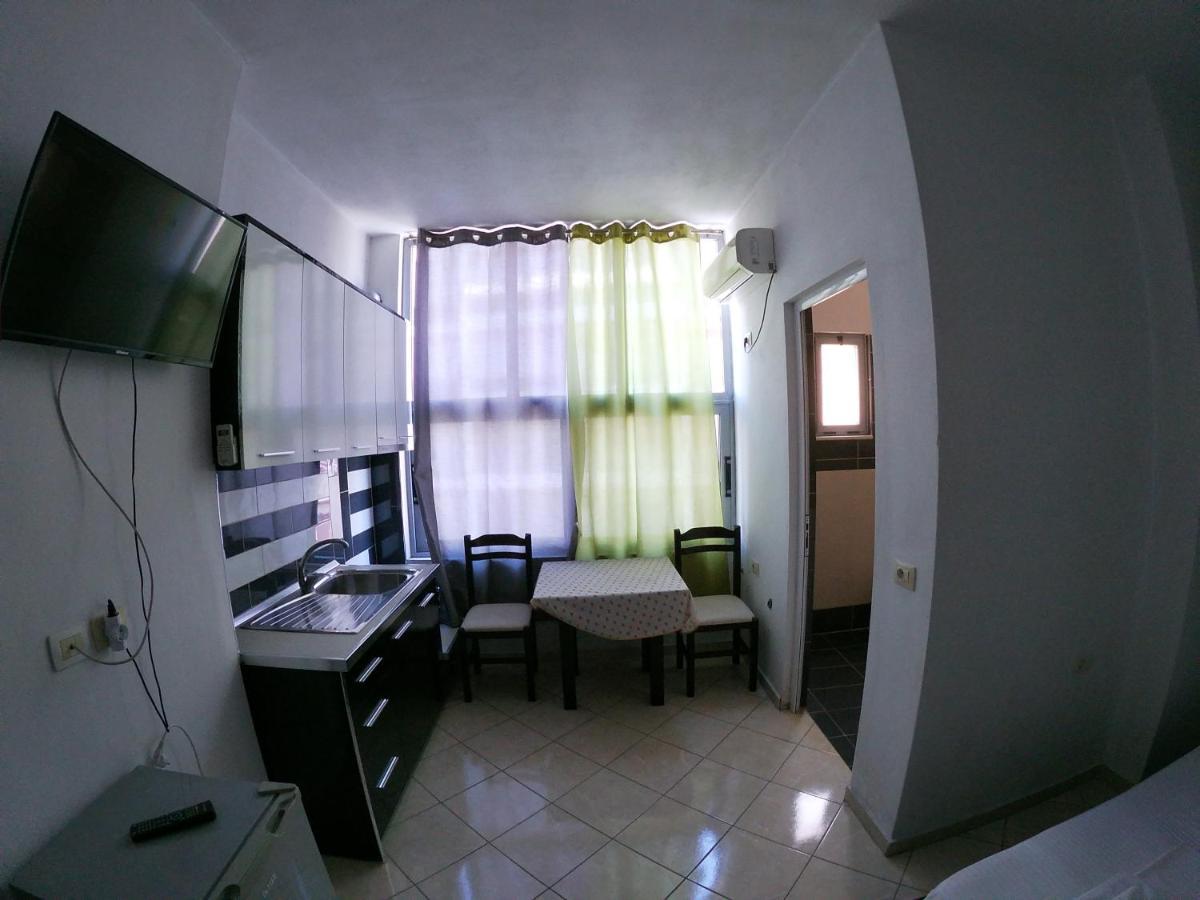 Honey Apartments Near Promenade Sarandë 외부 사진